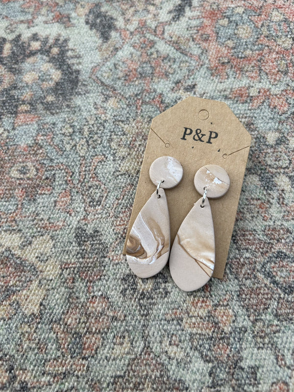 Tan Swirl - Drop Earring